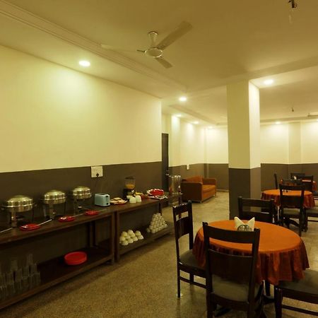 Hotel Square Stay 뉴델리 외부 사진